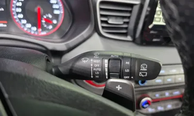 Hyundai Veloster 2018, 42855 км, за 9706.85 USD - фото 19
