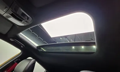 Hyundai Veloster 2018, 42855 км, за 9706.85 USD - фото 30