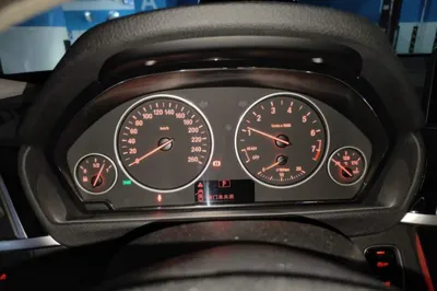 BMW 3 Series 2017, 101500 км, за 10933 USD - фото 11