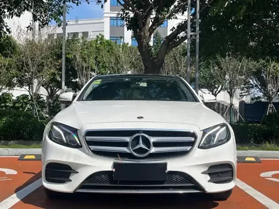 Mercedes-Benz E-Class 2018, 62000 км, за 25573.37 USD