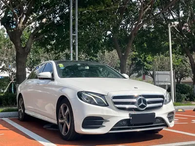 Mercedes-Benz E-Class 2018, 62000 км, за 25573.37 USD