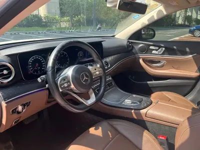 Mercedes-Benz E-Class 2018, 62000 км, за 25573.37 USD