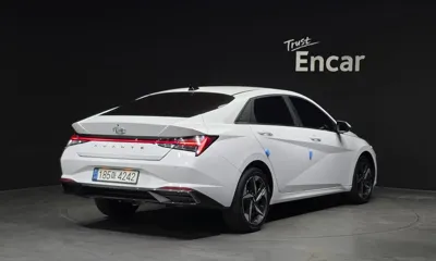 Hyundai Avante 2021, 33850 км, за 12247.56 USD