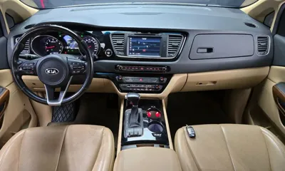 Kia Canival 2017, 158176 км, за 10437.18 USD - фото 7