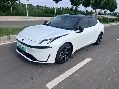 Lynk & Co 07 EM-P · 2024 год