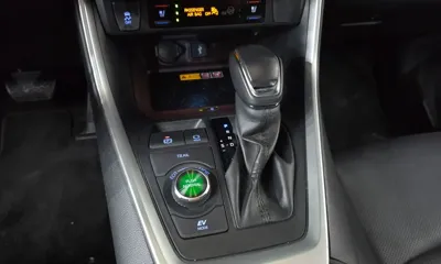 Toyota RAV4 2022, 33891 км, за 26374.95 USD - фото 9