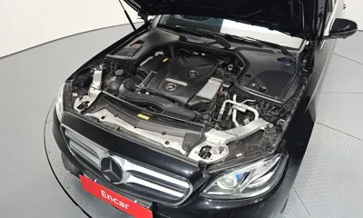 Mercedes-Benz E-Class 2017, 81808 км, за 13325.46 USD - фото 6