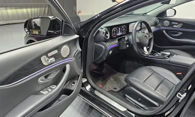 Mercedes-Benz E-Class 2017, 81808 км, за 13325.46 USD - фото 10