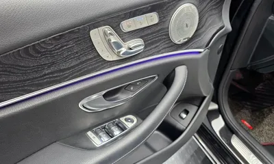 Mercedes-Benz E-Class 2017, 81808 км, за 13325.46 USD - фото 17
