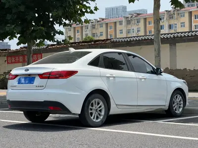 Ford Escort 2019, 63000 км, за 4782.13 USD - фото 12