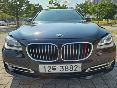 BMW 7-Series · 2013 год