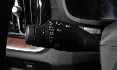Volvo V60 2023, 25136 км, за 28558.44 USD - фото 27