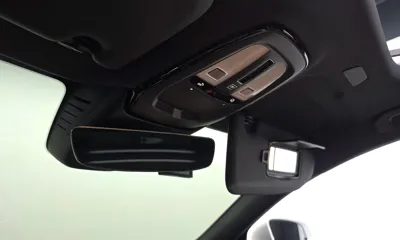 Volvo V60 2023, 25136 км, за 28558.44 USD - фото 32
