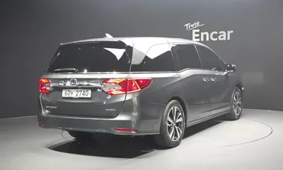 Honda Odyssey 2018, 91779 км, за 13651.43 USD