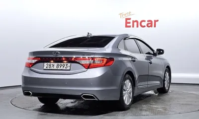 Hyundai Grandeur 2016, 131089 км, за 4532.32 USD