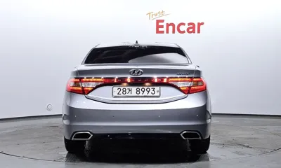 Hyundai Grandeur 2016, 131089 км, за 4532.32 USD