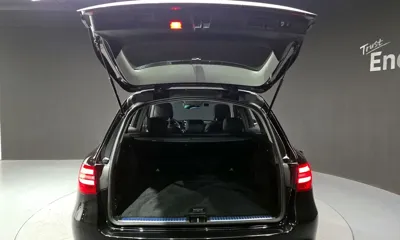 Mercedes-Benz GLC-Class 2019, 58280 км, за 21986.74 USD - фото 20