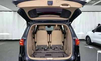 Kia Canival 2019, 68149 км, за 15920.17 USD - фото 20