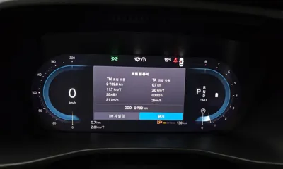 Volvo XC40 2025, 9739 км, за 27522.32 USD - фото 8