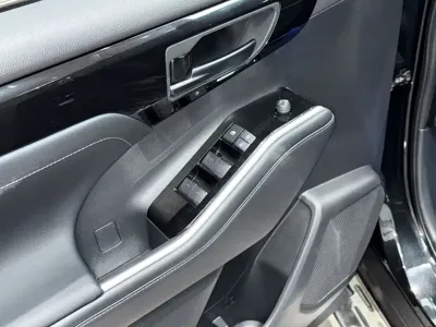 Toyota Highlander 2024, 41000 км, за 25749.94 USD - фото 8