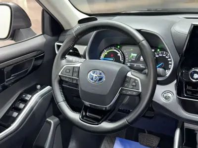 Toyota Highlander 2024, 41000 км, за 25749.94 USD - фото 11