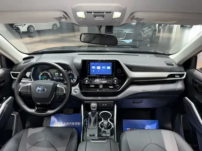 Toyota Highlander 2024, 41000 км, за 25749.94 USD - фото 15
