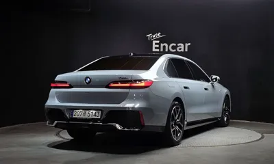 BMW 7-Series 2023, 45687 км, за 66005.94 USD