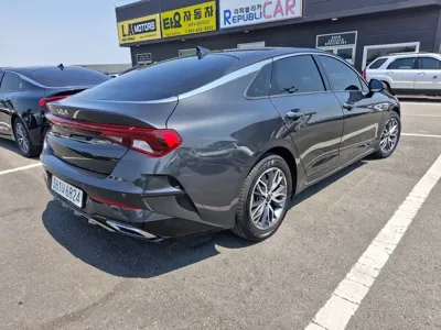 Kia K5 2023, 33408 км, за 21086.74 USD