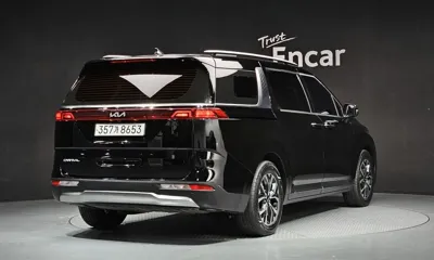 Kia Canival 2023, 96681 км, за 16723.97 USD