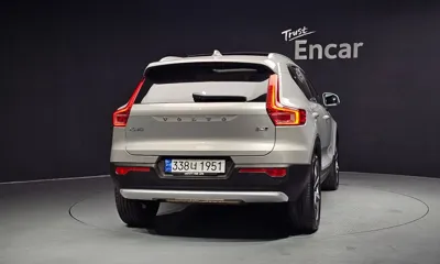Volvo XC40 2023, 6881 км, за 28029.41 USD