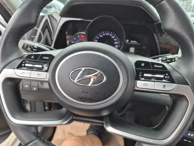 Hyundai Avante 2023, 73799 км, за 12143.89 USD - фото 17