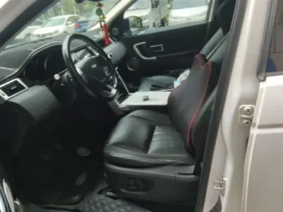 Land Rover Discovery Sport 2017, 98000 км, за 9269.98 USD - фото 9