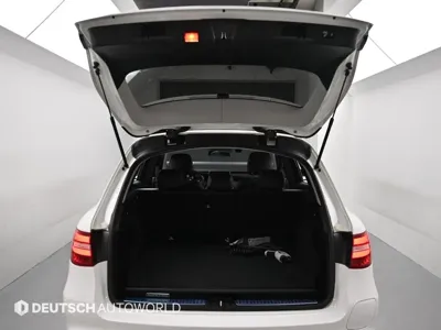 Mercedes-Benz GLC-Class 2019, 115378 км, за 14106.48 USD - фото 19