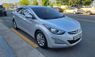 Hyundai Avante 2015, 124994 км, за 3822.4 USD
