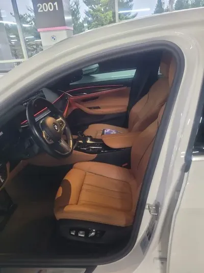 BMW 5-Series 2023, 40636 км, за 25272.42 USD