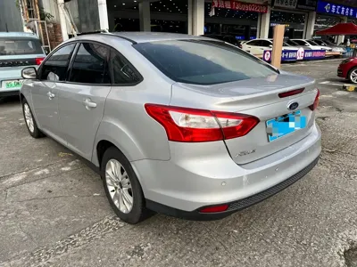 Ford Focus 2014, 60000 км, за 1765.71 USD - фото 6