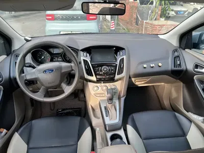 Ford Focus 2014, 60000 км, за 1765.71 USD - фото 9