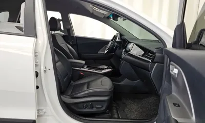 Kia Niro 2023, 36365 км, за 15938.08 USD - фото 11