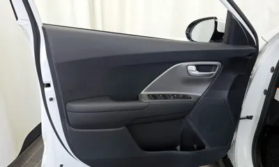 Kia Niro 2023, 36365 км, за 15938.08 USD - фото 24