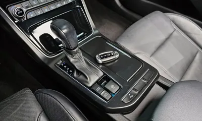 Hyundai Grandeur 2018, 71692 км, за 10509.72 USD - фото 9