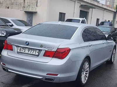 BMW 7-Series 2009, 120698 км, за 3220.14 USD
