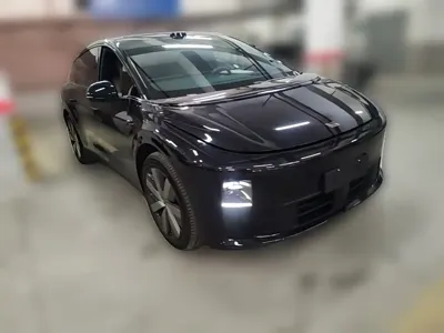 Li Auto 理想i6