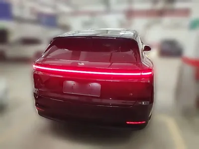 Li Auto 理想i6