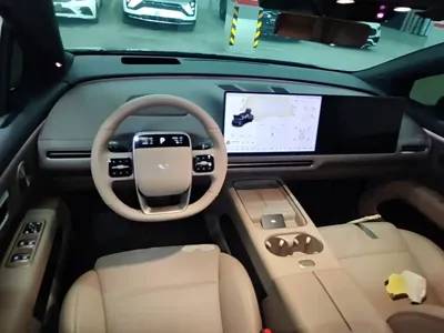 Li Auto 理想i6
