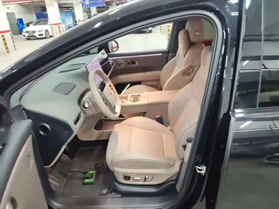 Li Auto 理想i6