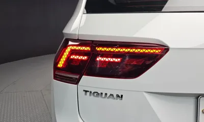 Volkswagen Tiguan 2018, 97228 км, за 14332.26 USD - фото 23
