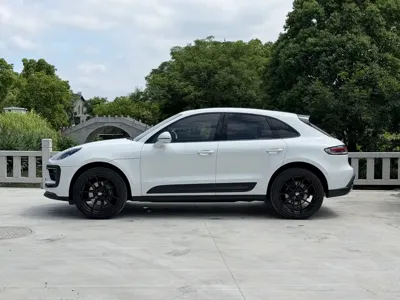 Porsche Macan 2022, 39000 км, за 45467.04 USD
