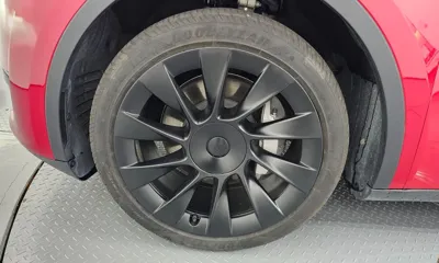 Tesla Model Y 2024, 27875 км, за 25305.58 USD