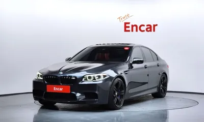BMW M5 · 2016 год