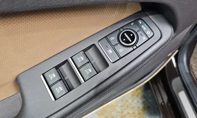 Genesis G80 2019, 74994 км, за 15600.22 USD - фото 29